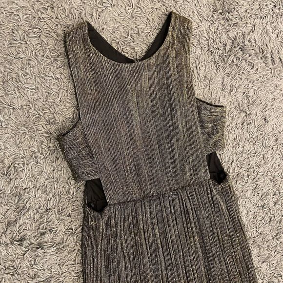 BCBGMAXAZRIA NEW Gold Shimmer Metallic Evening Gown Size XL - Picture 8 of 15